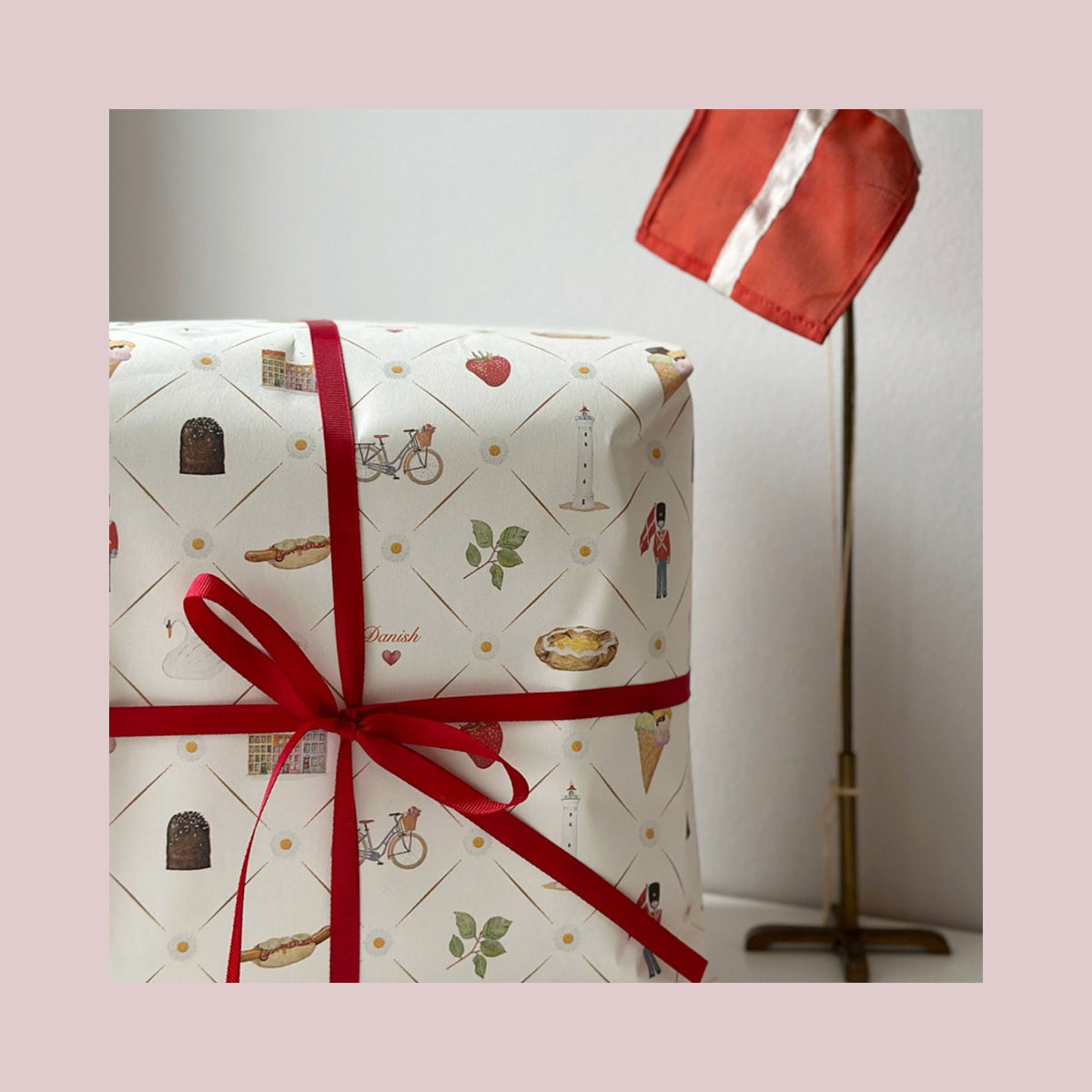 Gavepapir Danish 5 m | Annemette Voss