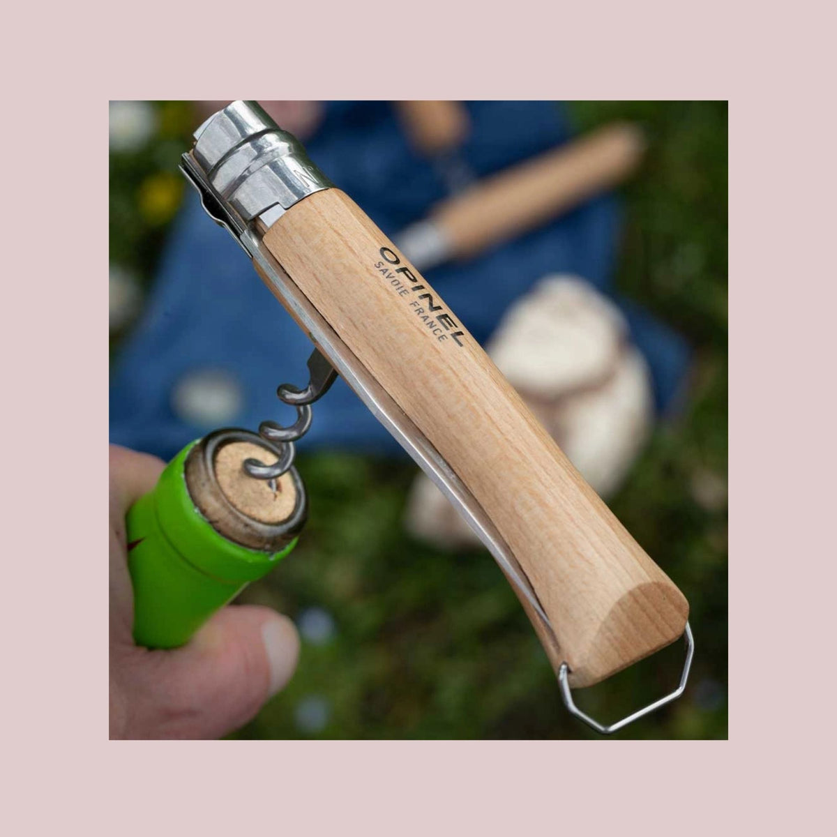 Opinel N°10 foldekniv i bøgetræ med proptrækker og flaskeåbner